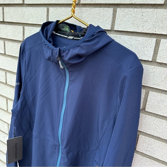 Nathan Tour Hooded Waterproof Jacket Peacoat Navy Blue Medium NWT - Picture 4 of 15